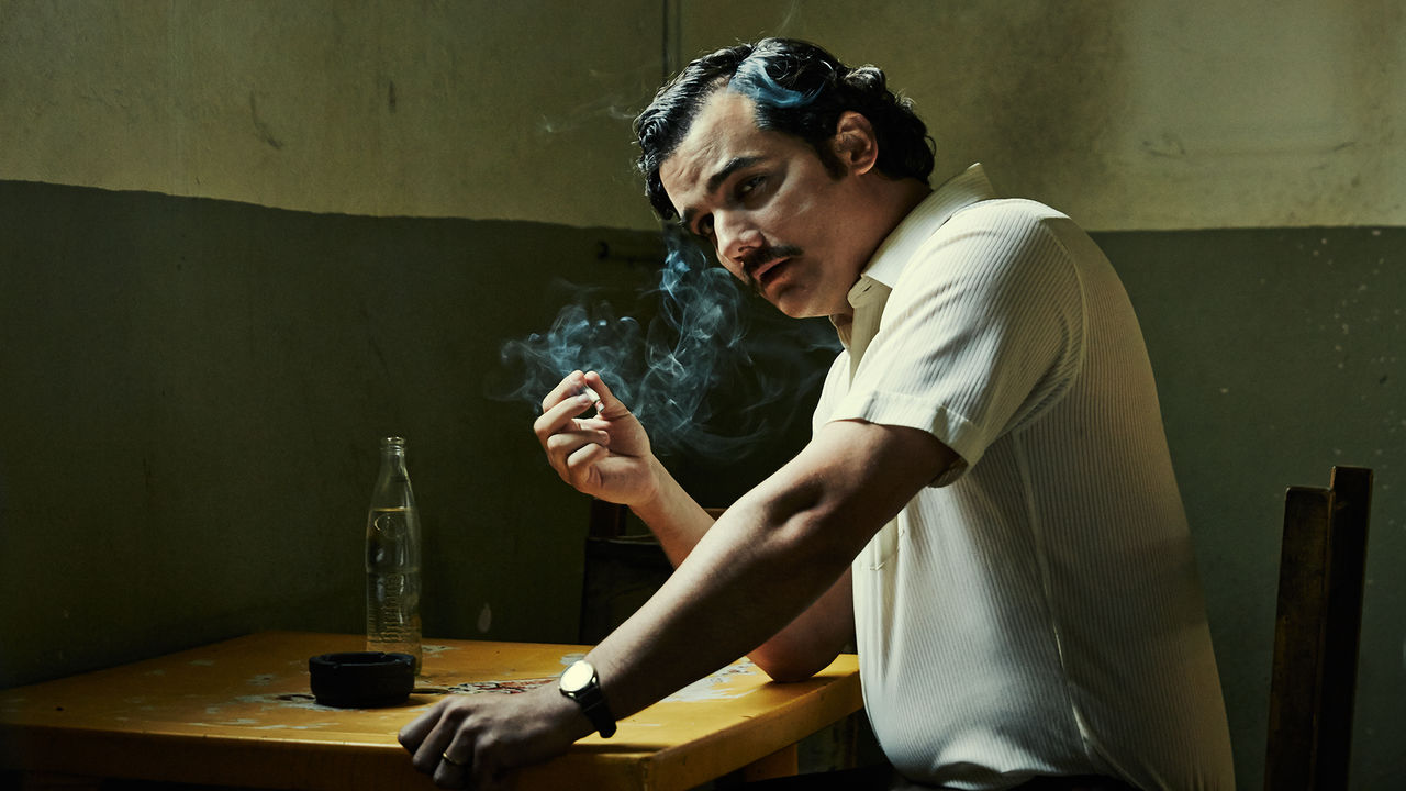 Wagner Moura como Pablo Escobar