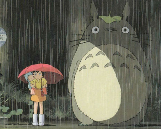 <i>Meu Amigo Totoro</i> (1988) busca ser um filme feliz e emocionante, um filme que permite que o público vá para casa com sentimentos agradáveis e alegres. Em que pais vão relembrar com carinho suas infâncias e as crianças vão começar a explorar matas e árvores para tentar encontrar um Totoro. É assim que o Miyazaki descreveu o projeto de uma das animações mais amadas do estúdio, em que duas garotinhas encontram o mágico bichinho que parece ser uma mistura felpuda de coruja e urso. <i>Meu Amigo Totoro</i> (1988) busca ser um filme feliz e emocionante, um filme que permite que o público vá para casa com sentimentos agradáveis e alegres. Em que pais vão relembrar com carinho suas infâncias e as crianças vão começar a explorar matas e árvores para tentar encontrar um Totoro. É assim que o Miyazaki descreveu o projeto de uma das animações mais amadas do estúdio, em que duas garotinhas encontram o mágico bichinho que parece ser uma mistura felpuda de coruja e urso.