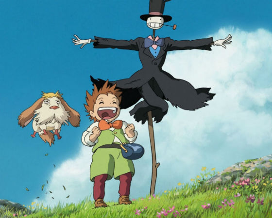 Mamoru Hosoda seria o responsável pela direção de <i>O Castelo Animado</i> (2004), adaptação da obra homônima da inglesa Diana Wynne Jones. Mas, depois que ele abandonou abruptamente o projeto, coube a Hayao Miyazaki, que já assinava o roteiro, largar novamente a aposentadoria e assumir o posto de diretor. O filme, indicado ao Oscar de Melhor Animação, acompanha Sofî, uma jovem que, ao ser amaldiçoada por uma feiticeira, precisa procurar a ajuda de um jovem e inseguro bruxo e sua casa andante. Mamoru Hosoda seria o responsável pela direção de <i>O Castelo Animado</i> (2004), adaptação da obra homônima da inglesa Diana Wynne Jones. Mas, depois que ele abandonou abruptamente o projeto, coube a Hayao Miyazaki, que já assinava o roteiro, largar novamente a aposentadoria e assumir o posto de diretor. O filme, indicado ao Oscar de Melhor Animação, acompanha Sofî, uma jovem que, ao ser amaldiçoada por uma feiticeira, precisa procurar a ajuda de um jovem e inseguro bruxo e sua casa andante.