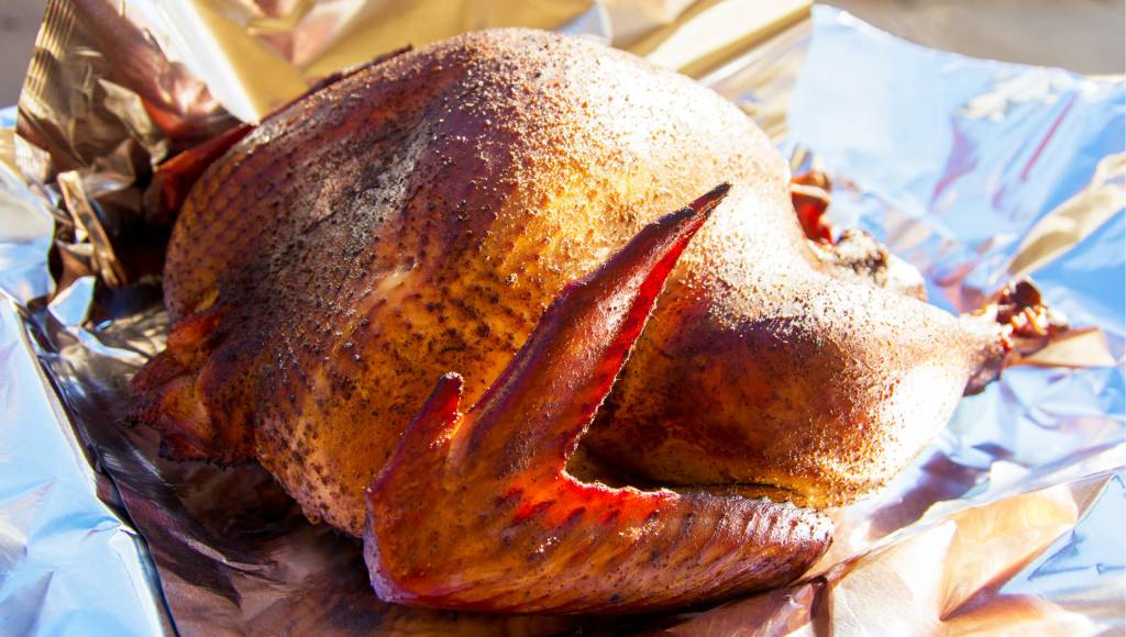 Por que você não deveria usar papel alumínio para cozinhar