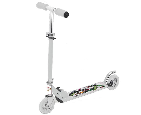 PATINETE - Houve uma época em que toda criança queria ir para a escola andando em um desses. Provavelmente, os pais não entendiam o porquê da modinha e acabavam comprando outros presentes.