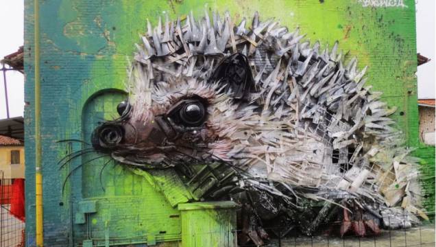 Um dos pontos centrais das esculturas do artista são os olhos dos animais, que tornam as obras quase impossíveis de ignorar por quem passa. Um dos pontos centrais das esculturas do artista são os olhos dos animais, que tornam as obras quase impossíveis de ignorar por quem passa.