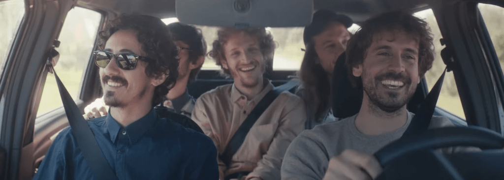 5 pesquisas mostram que ter amigos é bom pra saúde – e pro bolso!