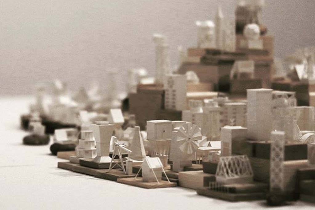 Este artista está construindo uma cidade de papel em miniatura