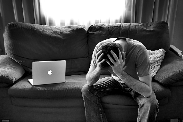 4 razões para abandonar as redes sociais