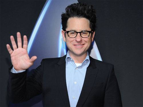 Diretor de Lost aceita comandar novo Star Trek