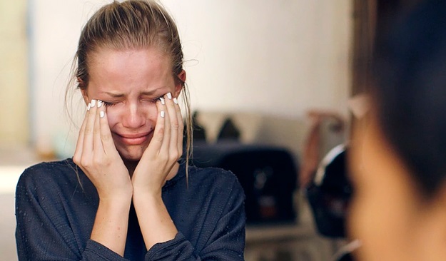 Reality show leva blogueiros de moda para trabalhar em fábrica no Camboja