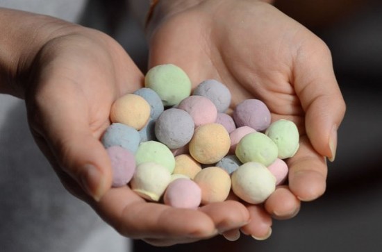 seedles-seed-bombs.jpg.650x0_q85_crop-smart