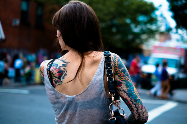 Homens acham que mulheres tatuadas são mais fáceis