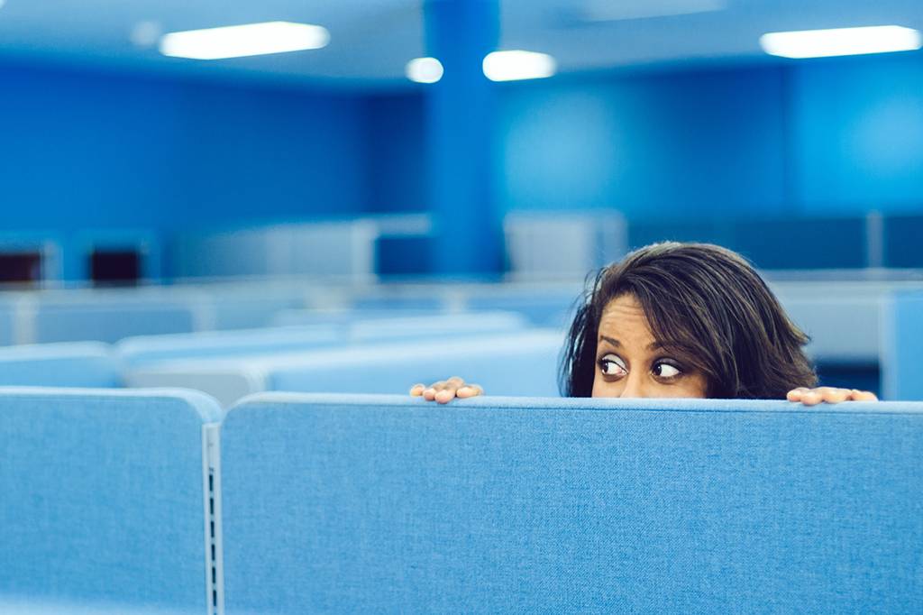 58% das pessoas já tiveram um colega de trabalho dedo-duro