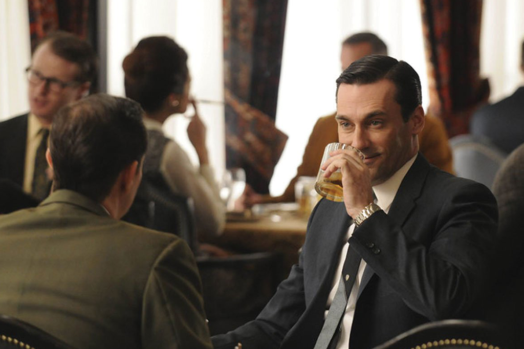 Como preparar Old fashioned, o drinque mais poderoso da televisão