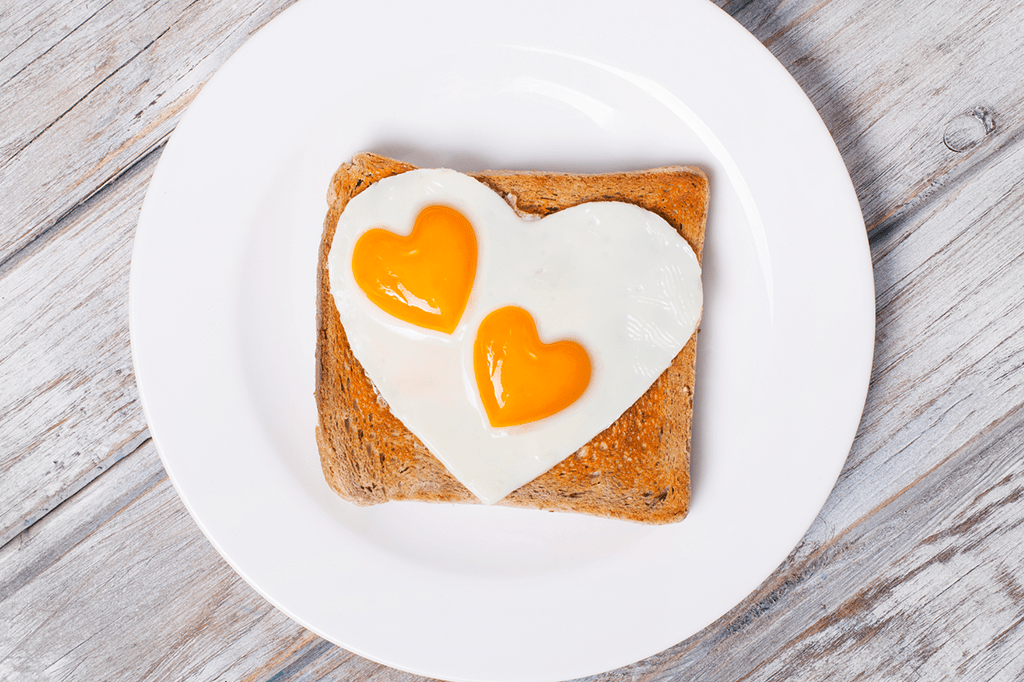 Como improvisar um pão com ovo de respeito