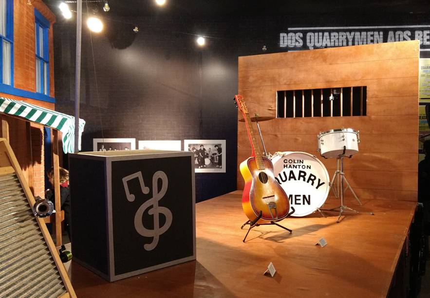 Reprodução dos instrumentos dos Quarrymen Reprodução dos instrumentos dos Quarrymen