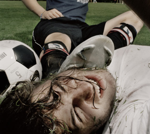 Qual é o esporte coletivo mais violento?