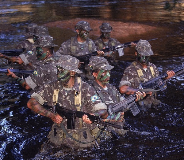 Como seria uma guerra entre Brasil x Venezuela?