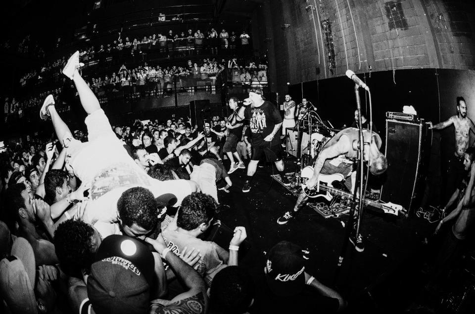 O que é o movimento straight edge?