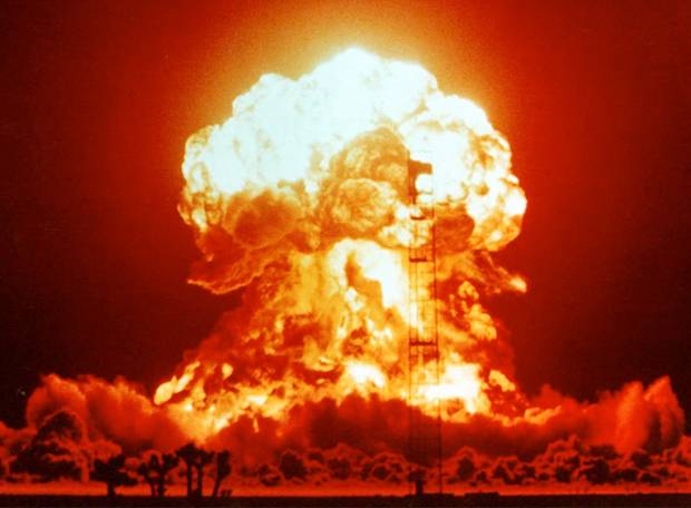 Por que as explosões nucleares têm forma de cogumelo?