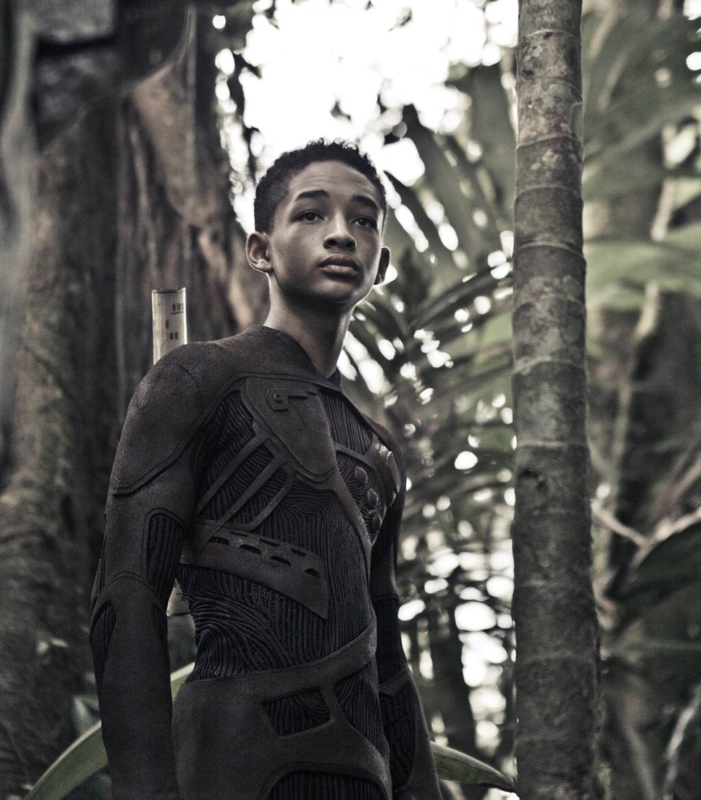 Will e Jaden Smith são pai e filho no filme “Depois da Terra”. Veja as fotos!