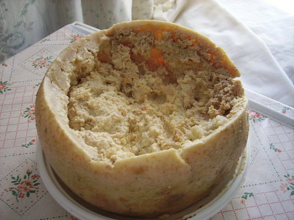 casu_marzu_cheese-e1426277005306