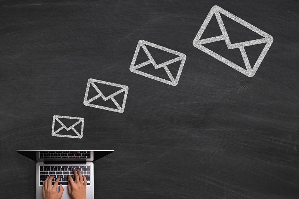 Quem enviou o primeiro e-mail da história?