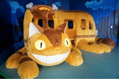Tem um ônibus de gato no Japão e ele é demais