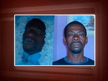 Homem chega em casa e interrompe o próprio velório