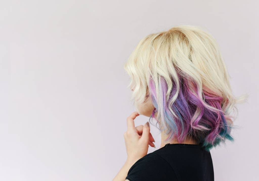 A que velocidade cresce o cabelo?