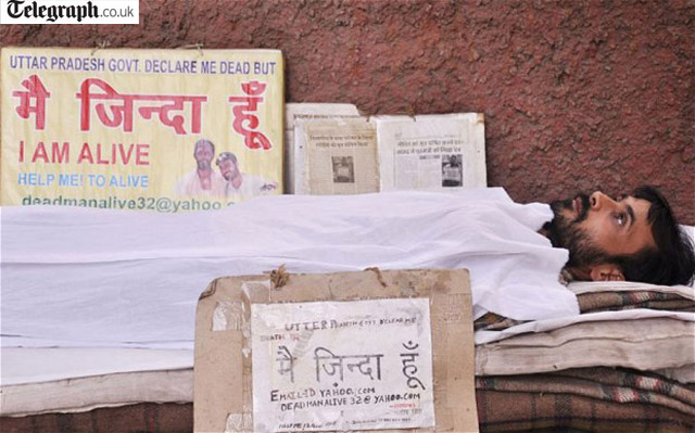 Indiano “morto” se candidata à presidência do país