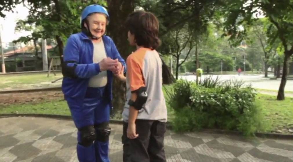 Palmirinha aparece em vídeo andando de skate