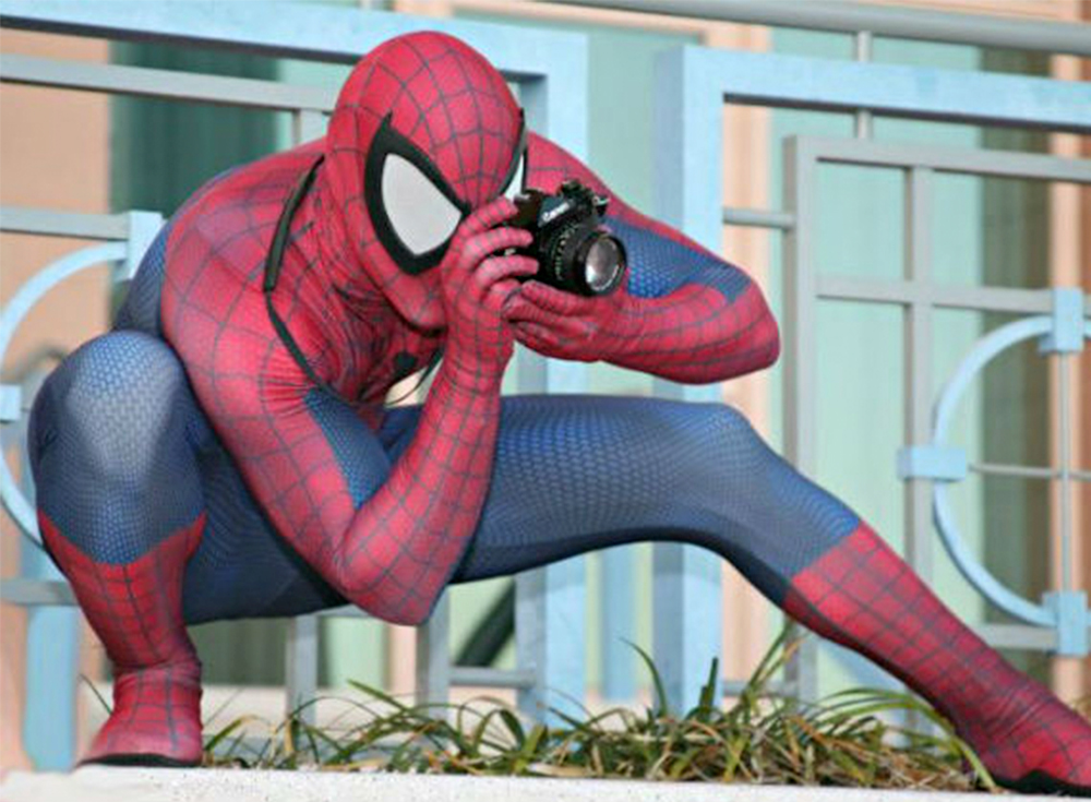 Qual a profissão mais comum entre super-heróis e vilões?