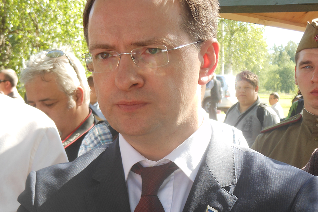 Ministro da Cultura russo diz que Netflix é ferramenta de controle mental