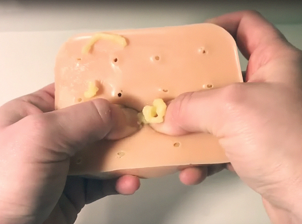 Os apaixonados por estourar espinhas vão adorar este brinquedo