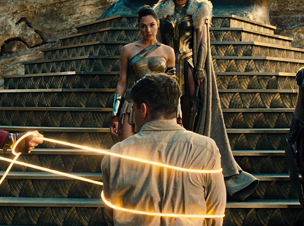 Por que a Mulher Maravilha usa o laço da verdade?