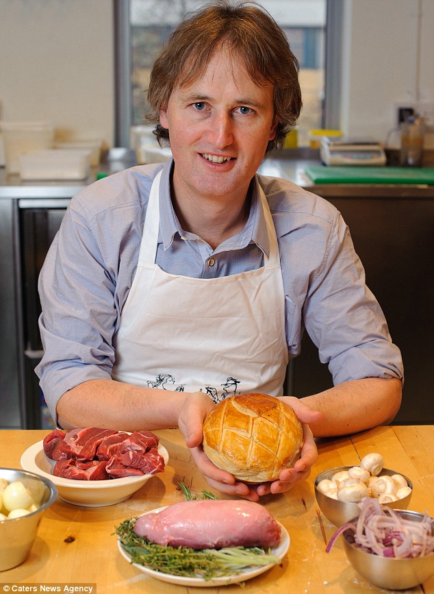 Torta de testículo bovino é sucesso no Dia dos Namorados do Reino Unido
