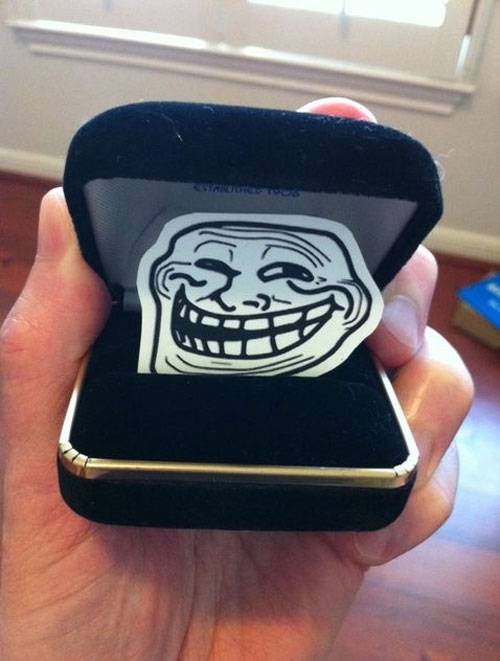 Quem planta Troll Face colhe Forever Alone