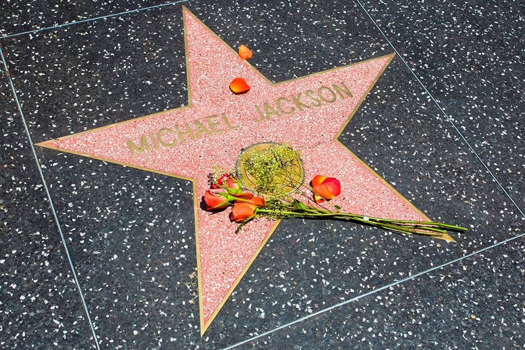 As duas mortes de Michael Jackson