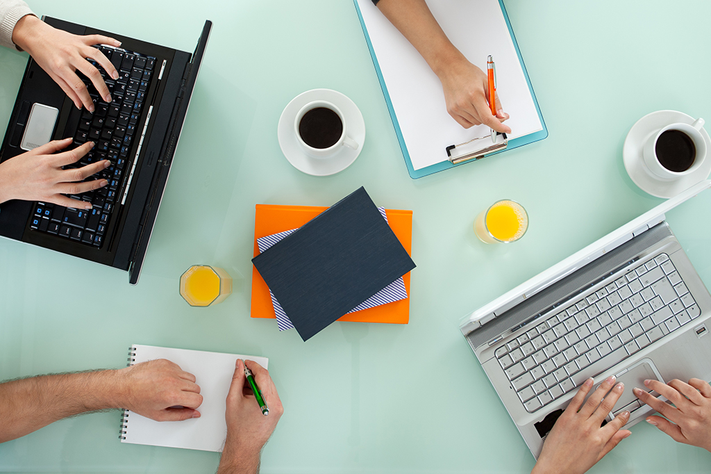 O que é melhor: trabalhar sozinho ou em grupo?