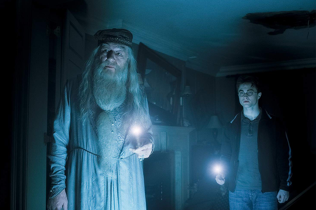 O que significam, em latim, os feitiços de Harry Potter