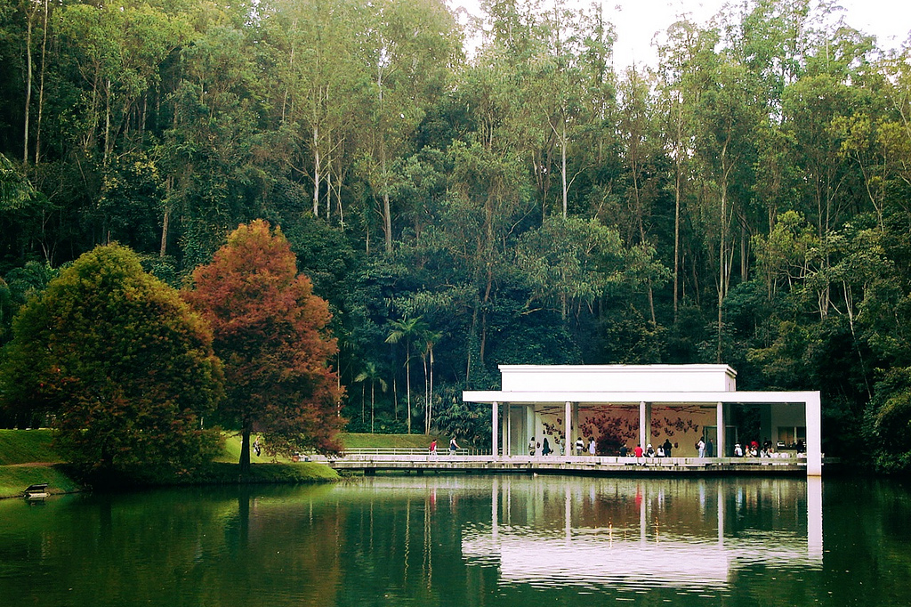 Instituto-Inhotim