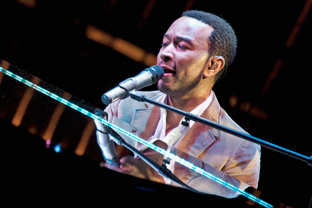 John Legend é o primeiro artista negro a ganhar Emmy, Grammy, Oscar e Tony