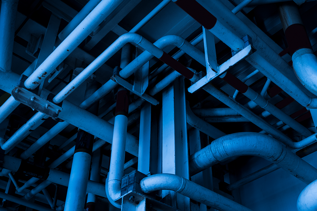 As tubulações de água potável ficam sujas? Como são limpas?