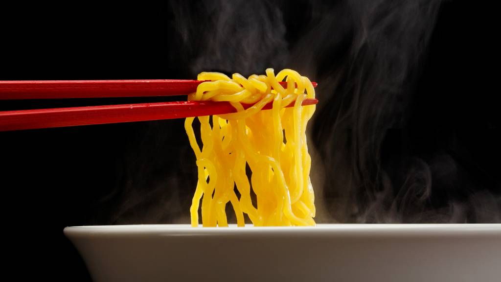 Carboidrato piora o câncer? Veja 4 mitos sobre dietas e tumores