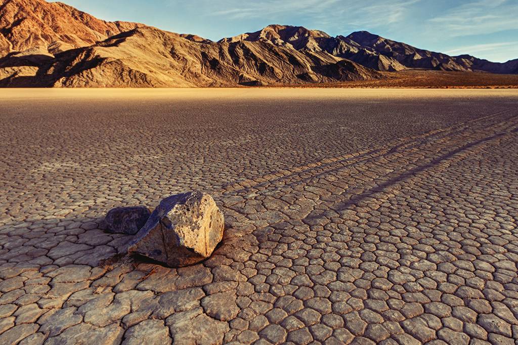 Um lago gigante apareceu no meio do deserto do Vale da Morte, nos EUA
