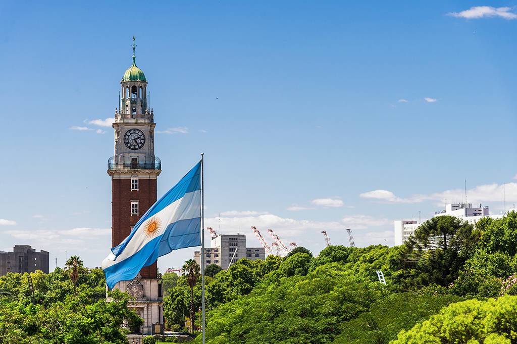 Por que traduzimos “Londres”, mas não traduzimos “Buenos Aires”?