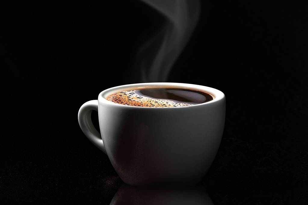 Só pensar em café já pode melhorar o seu foco, diz estudo