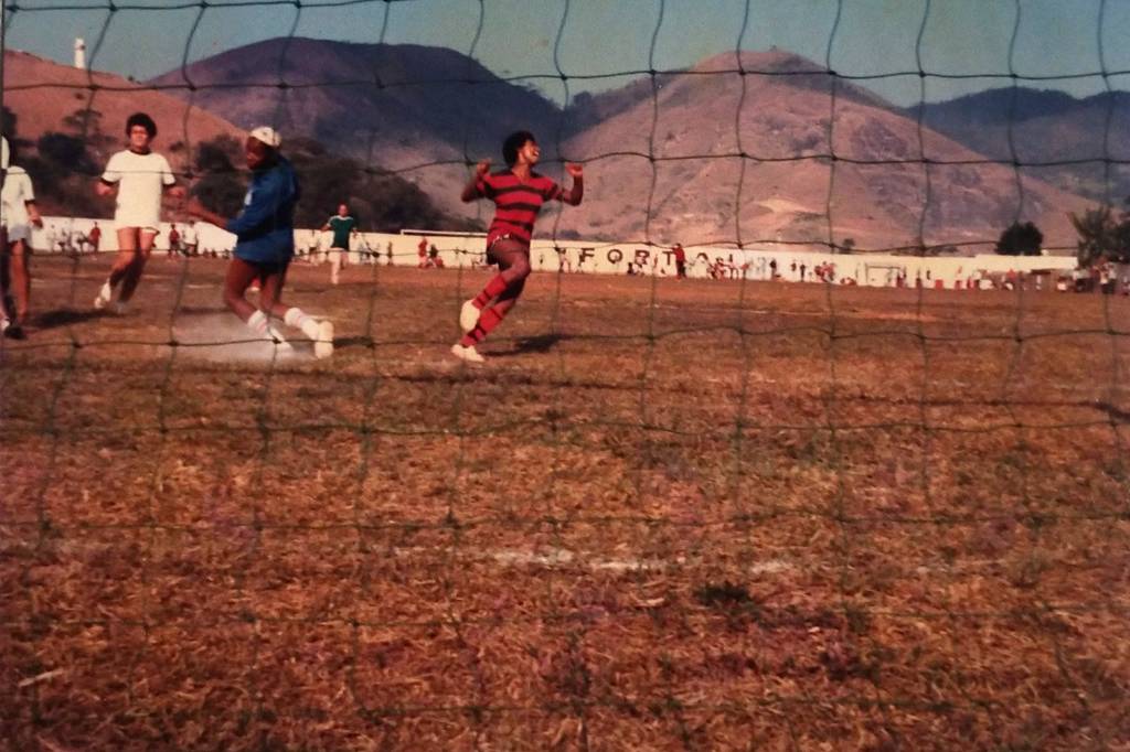 Museu virtual quer recriar época em que o futebol feminino era proibido no Brasil