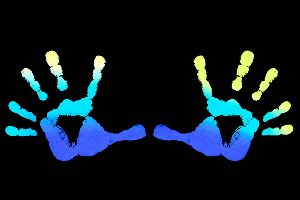 Pessoas com seis dedos em cada mão possuem habilidades motoras melhores