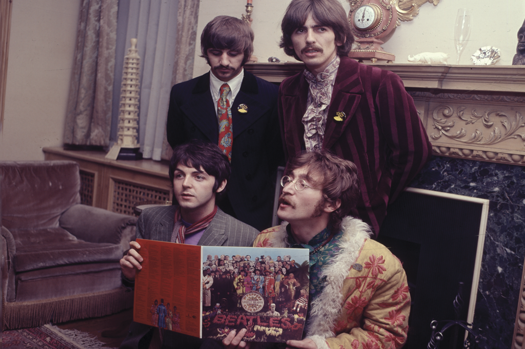 SI_Beatles_1967_3