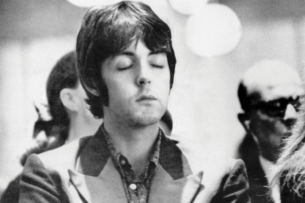 SI_Beatles_1967_4