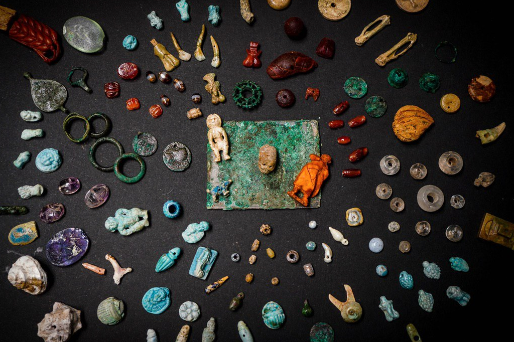 “Kit de bruxaria” é encontrado nas cinzas de Pompéia